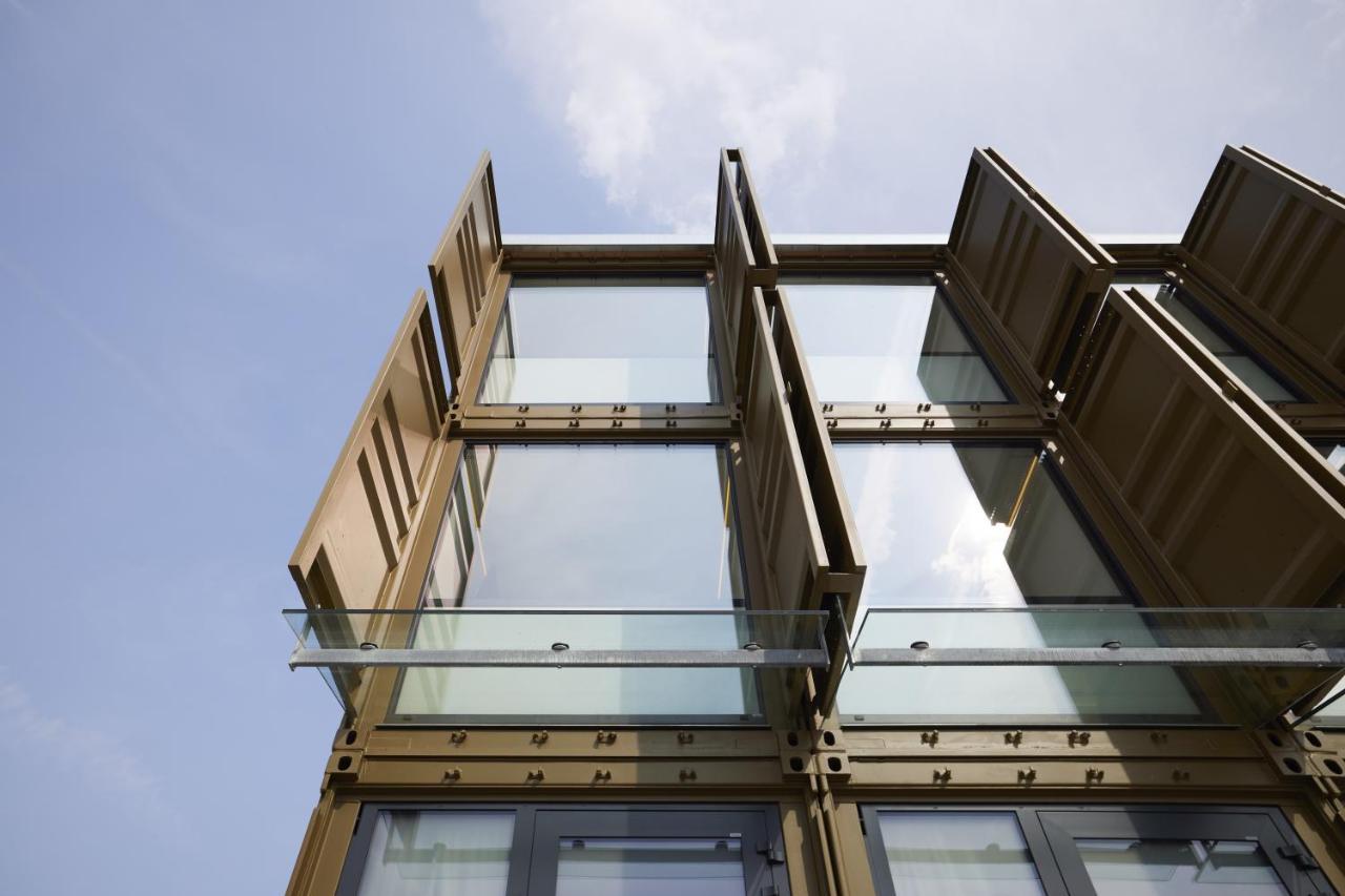 Tin Inn Montabaur L Einfach Gut - Das Hotel Aus Hochwertig Ausgebauten Ueberseecontainern Экстерьер фото