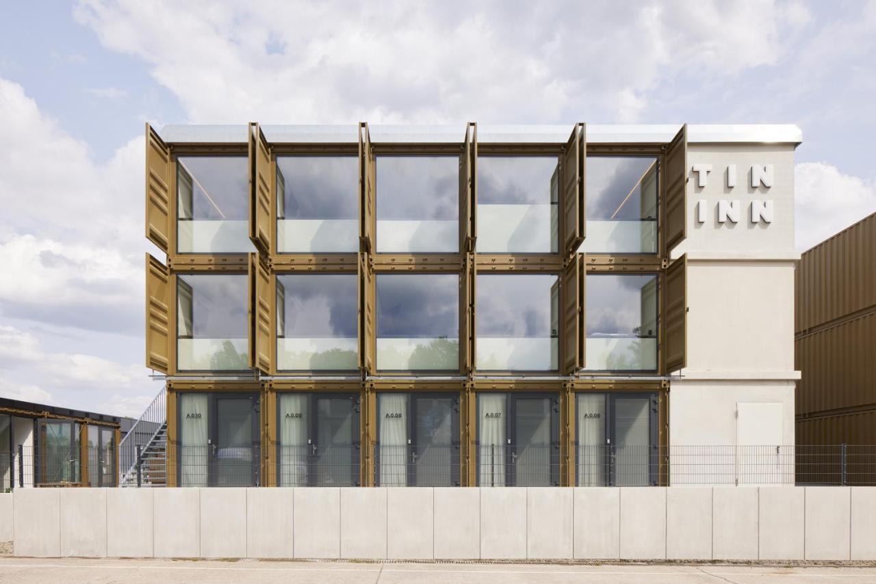 Tin Inn Montabaur L Einfach Gut - Das Hotel Aus Hochwertig Ausgebauten Ueberseecontainern Экстерьер фото